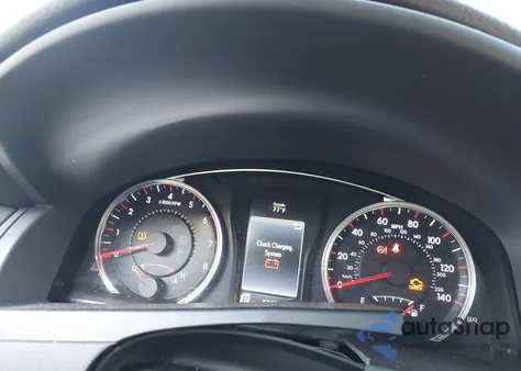 2016 Toyota Camry Xse z USA, uszkodzony, nr VIN 4T1BF1FK0GU534653